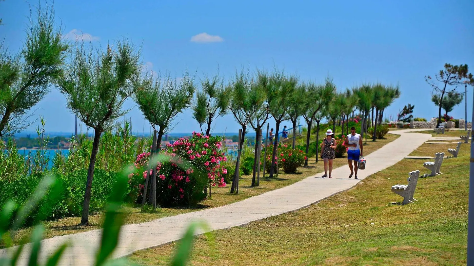 Apartments Casa Tea Close To The Queen Beach- By Ta Leut Agency بريفلاكا